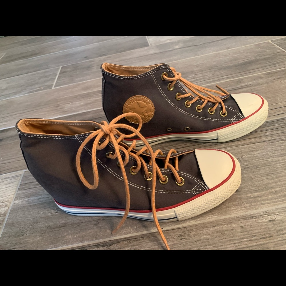 Women’s Converse Platform/ wedge